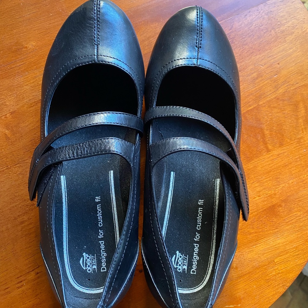 ♥️ WALK- IN  COMPANY , ABEO BLACK LEATHER SHOES  ♥️ - Picture 5 of 7